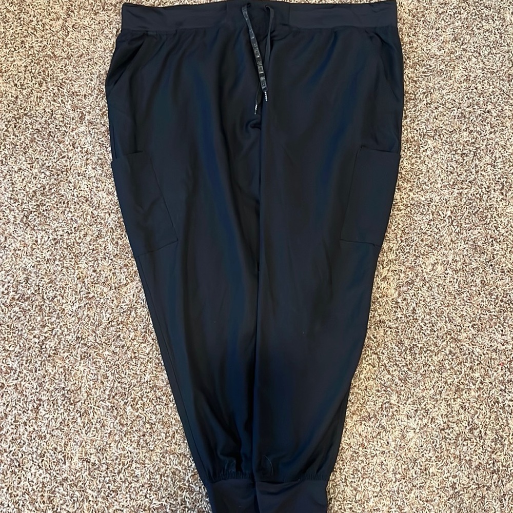 Medcouture scrub pants
